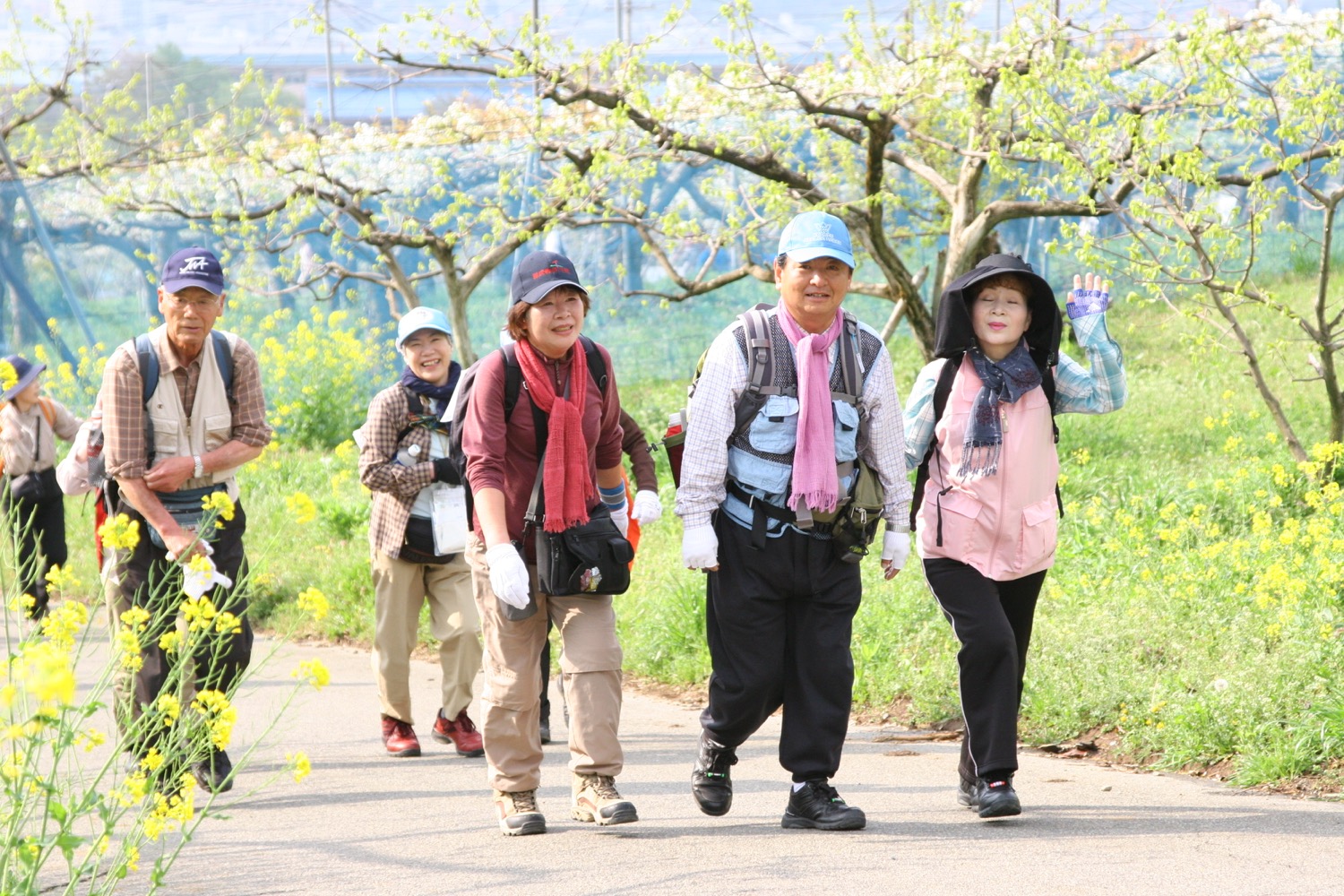 やまびこマーチ